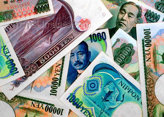 الين الياباني مقابل العملات الرئيسية:توقعات و فرص تداول